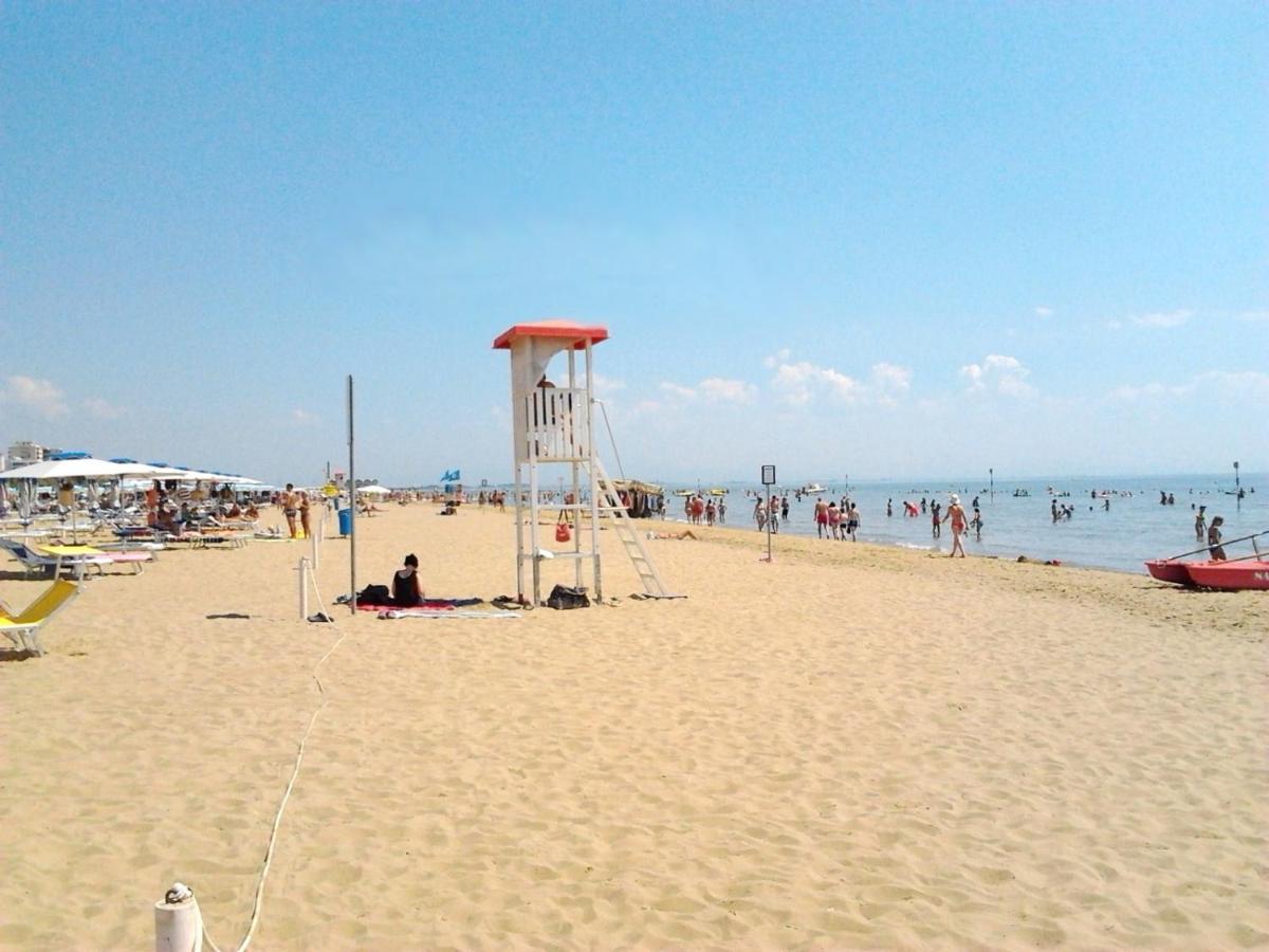 Cristallo Residence Lignano Sabbiadoro Exteriör bild